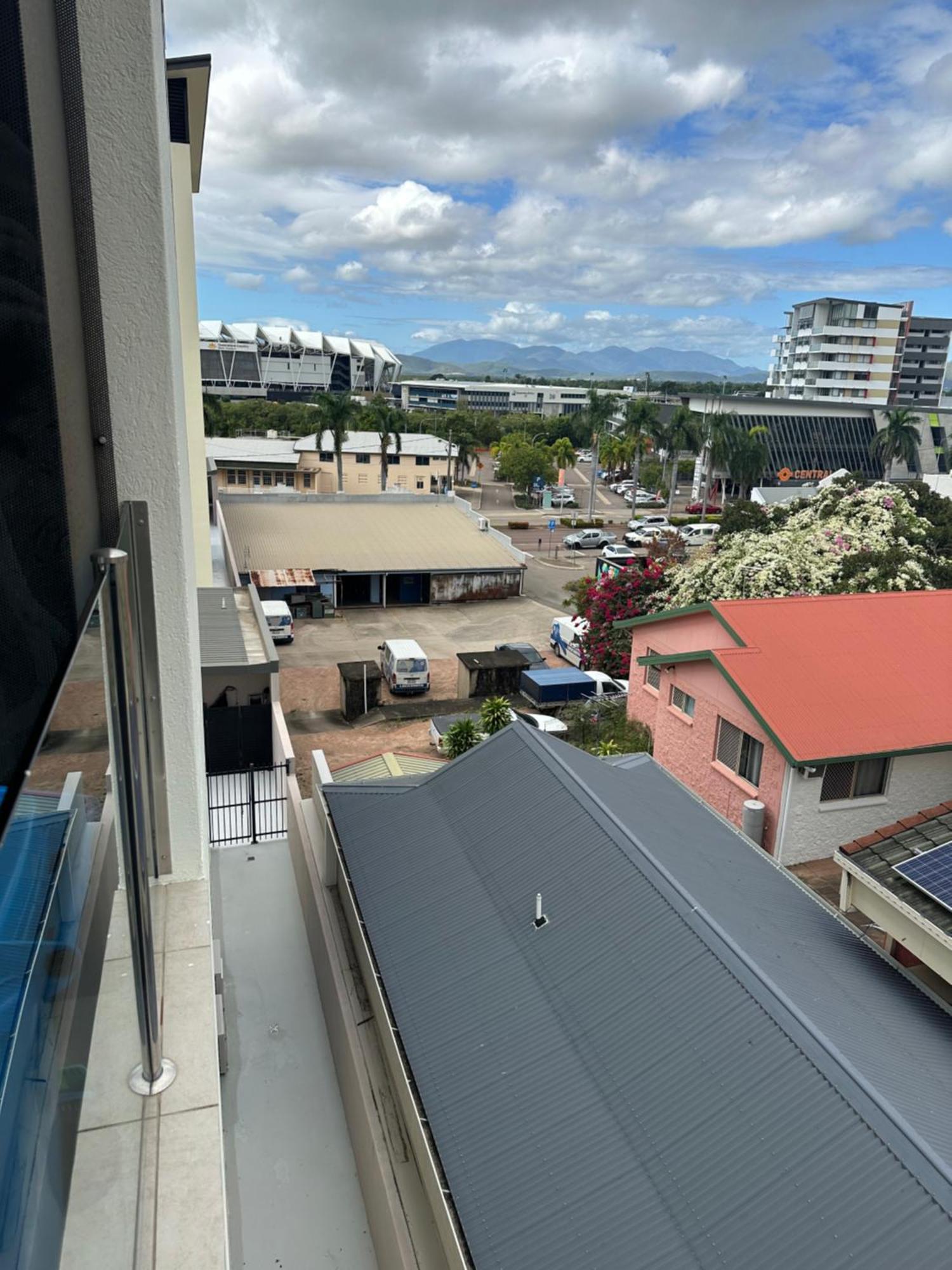 5 Minute Walk To The Stadium!! Taylord Holiday Homes And Apartments Townsville Exterior foto